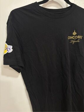 Rare limited edition Men's Black L.A. Lakers cincoro T-Shirt small Los Angeles